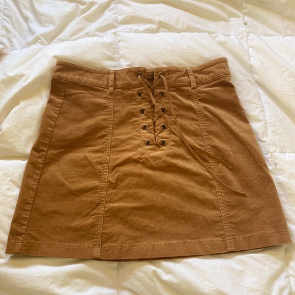 Boho mini skirt in brown, adorable! - Picture 1 of 4
